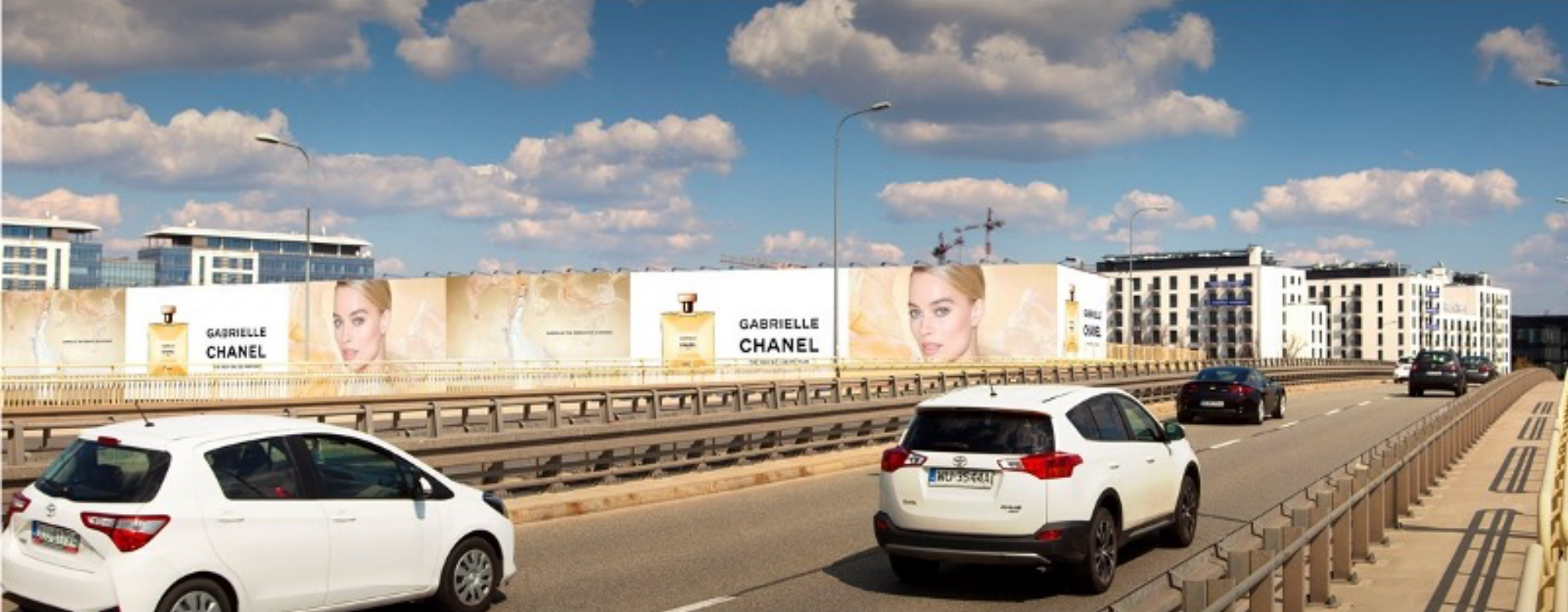 reklama na Marynarskiej w Warszawie